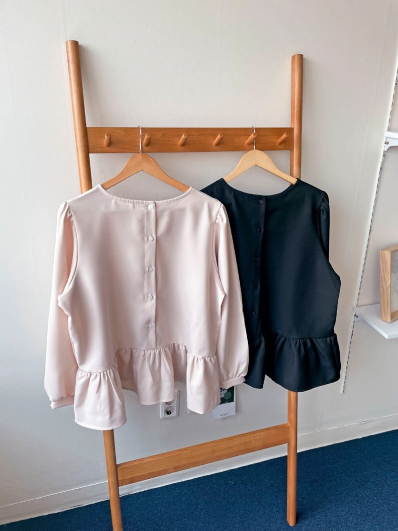 Theggllim - Korean Women Fashion - #womensfashion - Coco Frill Blouse - 5
