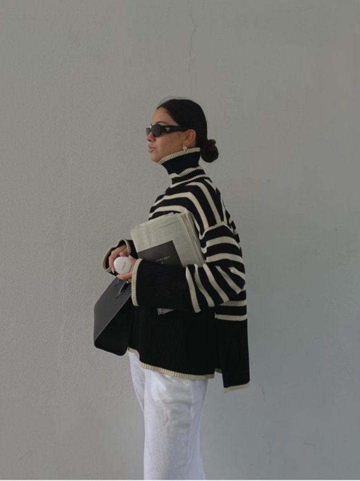 W ST Turtleneck Side Slit Knit