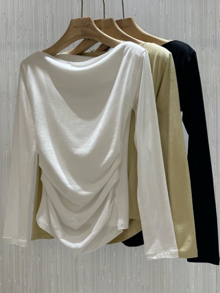 Hug Wrinkle Tee