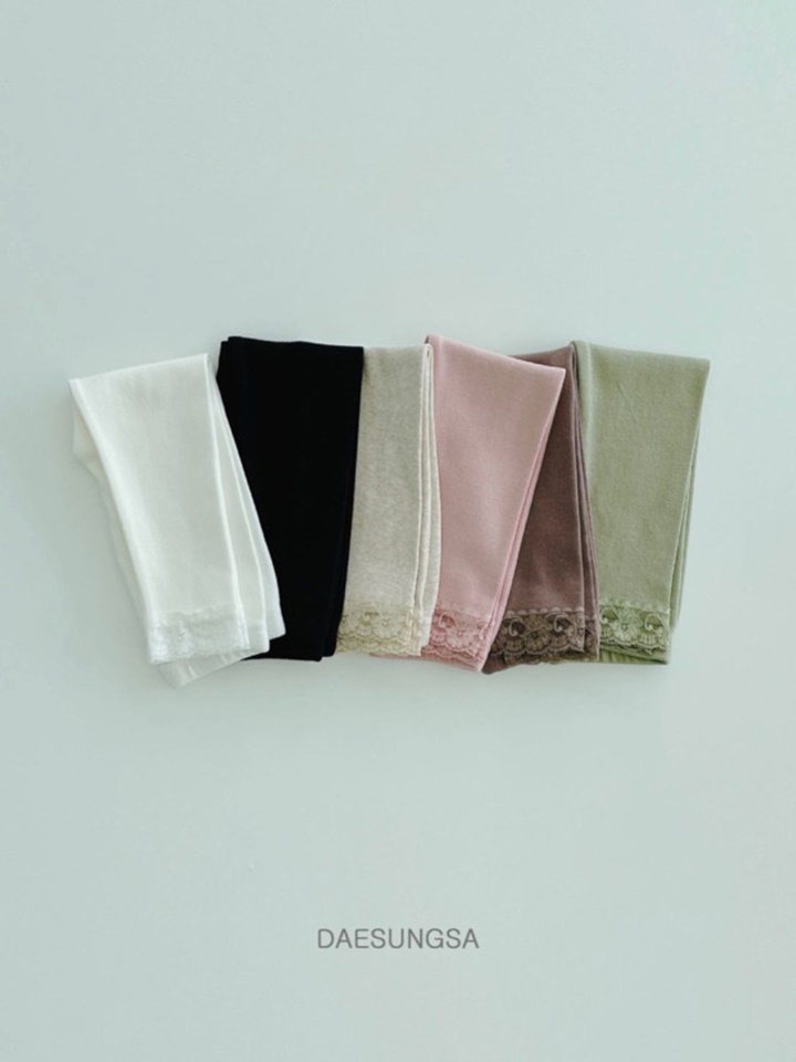 Lace Muzi Leggings