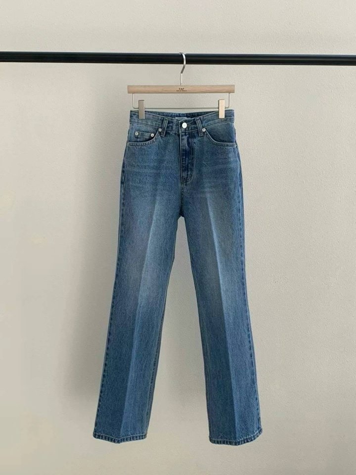 Molly Boots Cut Denim Pants