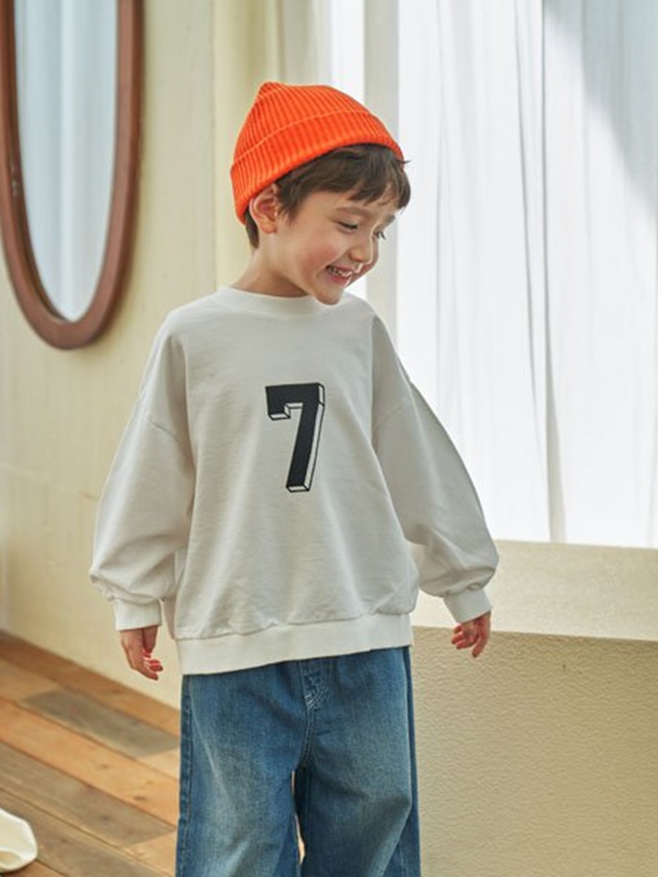 7 Sweatshirt