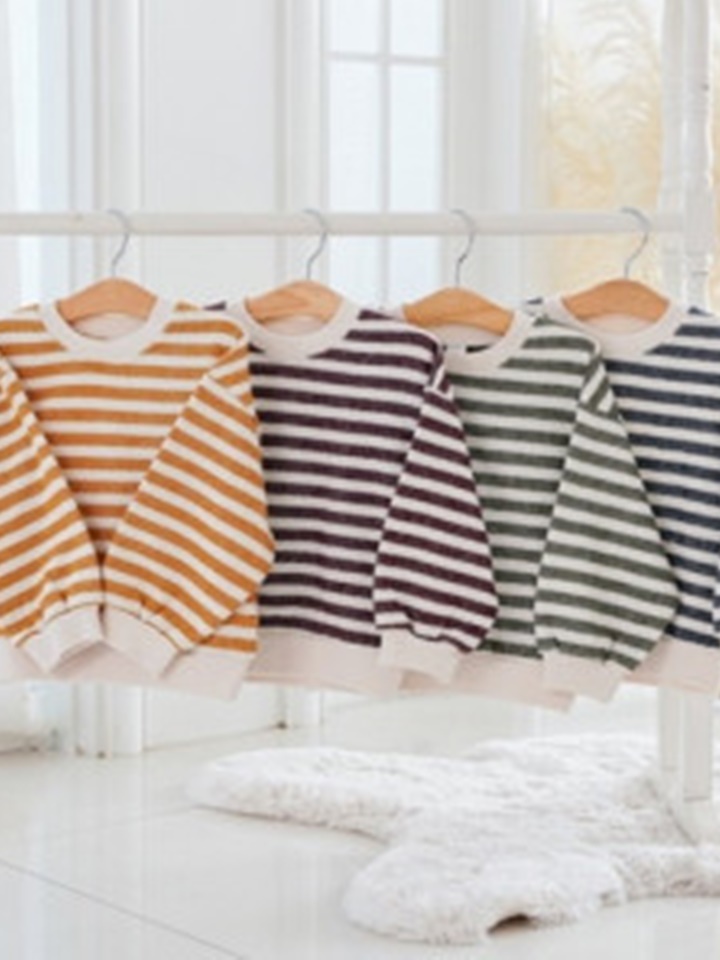 Jury Over Fit Sweatshirt