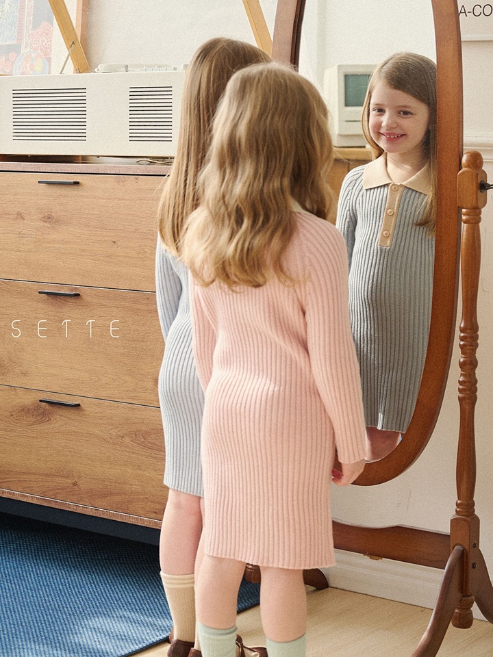 Humming Collar One-Piece