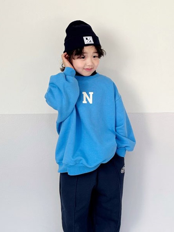 N Sweatshirt