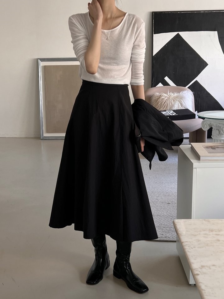Ovecien Skirt