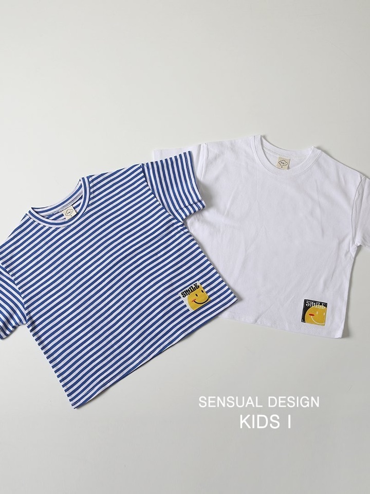 One Plus One Smile ST Tee
