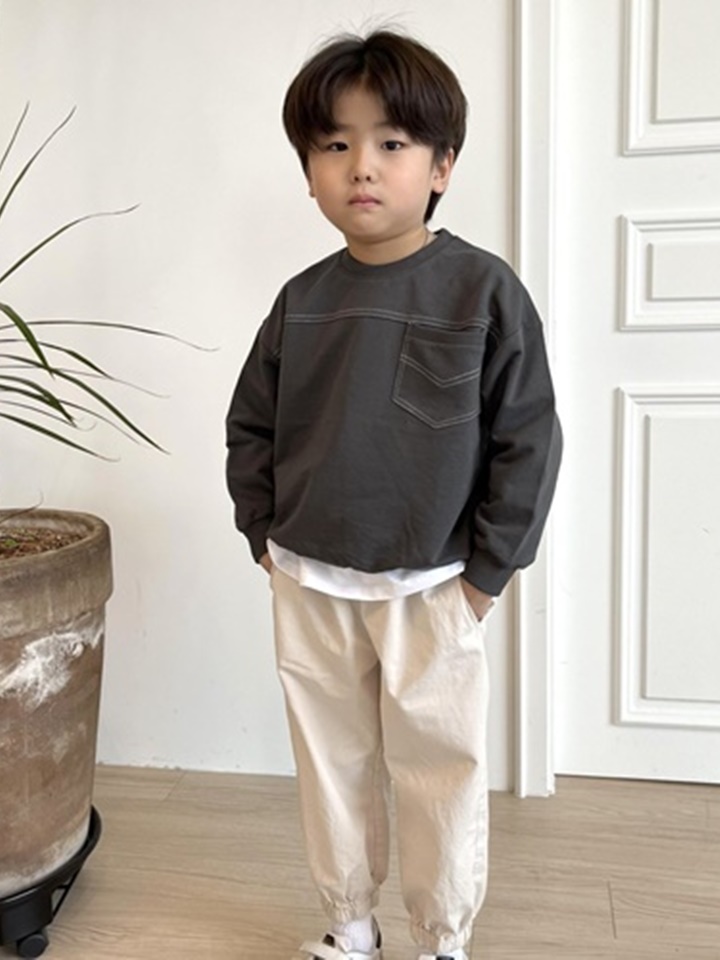 Pocket Sweatshirt