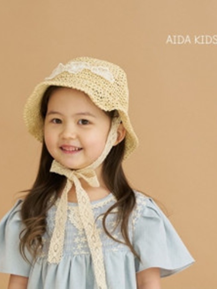 Embroidery Flower Benny Hat