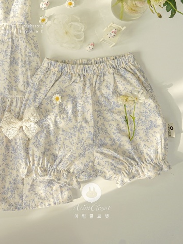 Lovely Blue Flower C Baby Bloomer