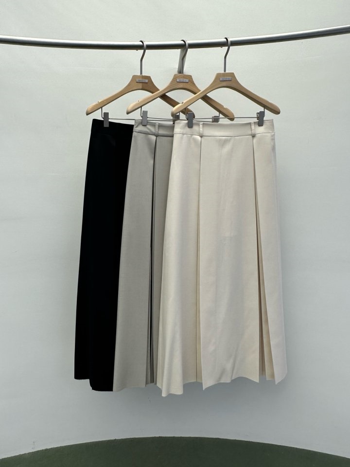 Ser Wrinkle Skirt