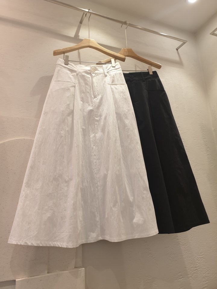 Thin Skirt