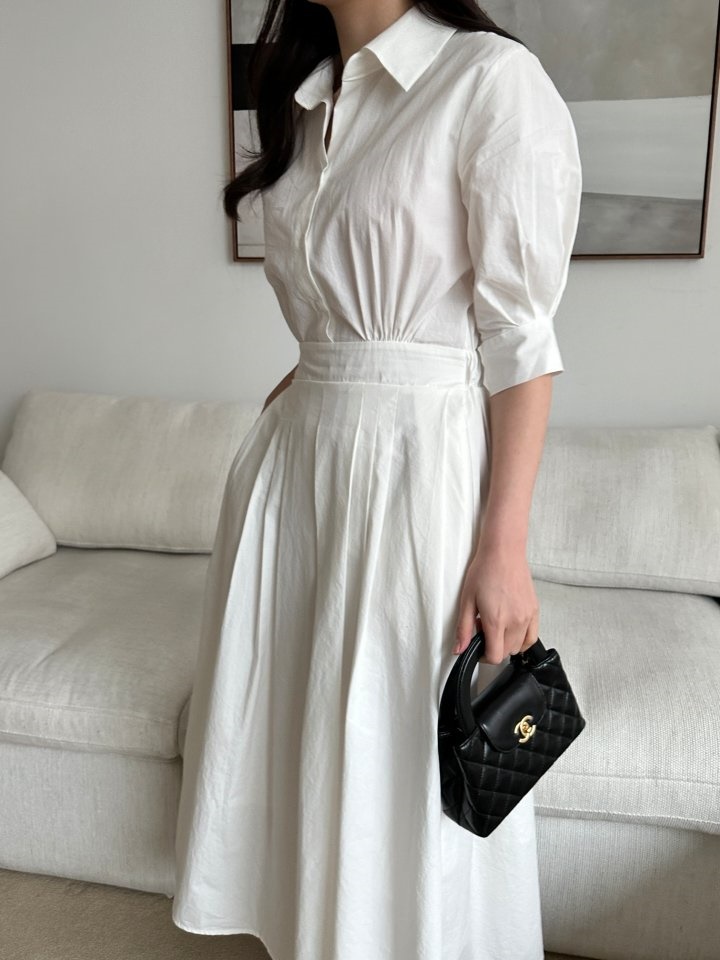 Short Collar One-Piece