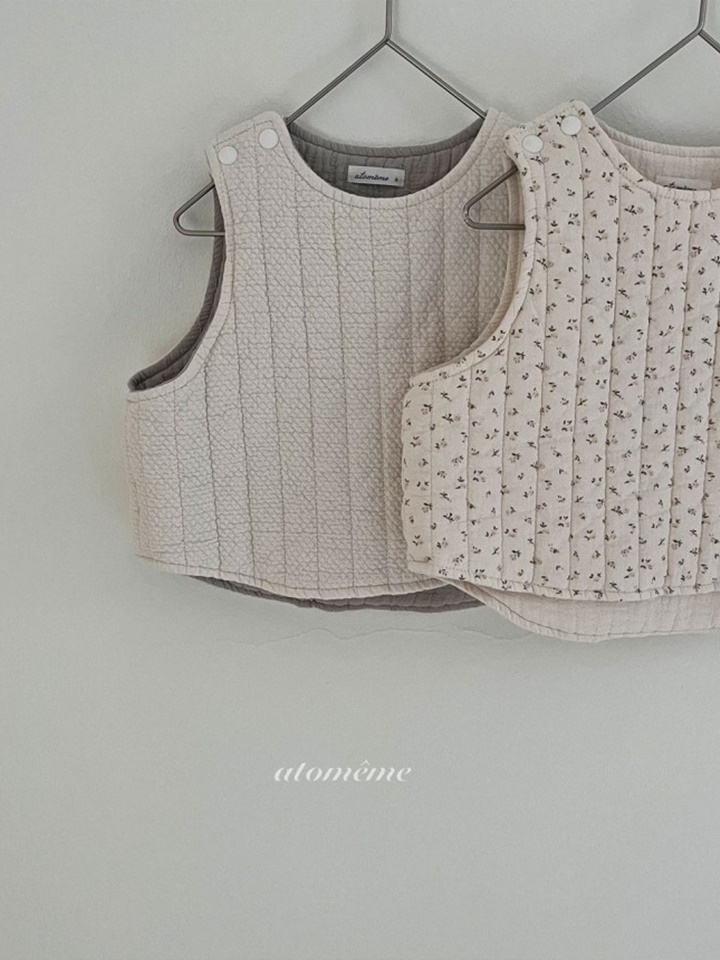 Hug Reversible Vest