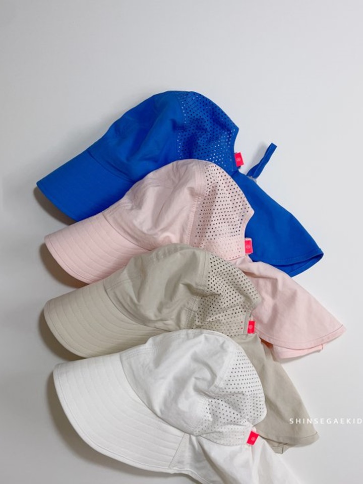 Punching Flap Swim Bucket Hat