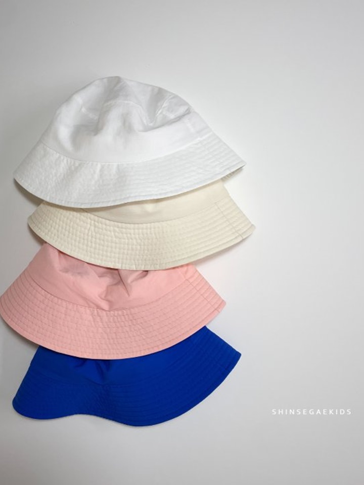 Cool Muzi String Bucket Hat