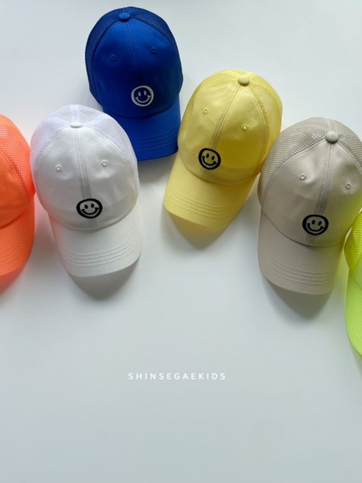 Smile Mesh Ball Cap