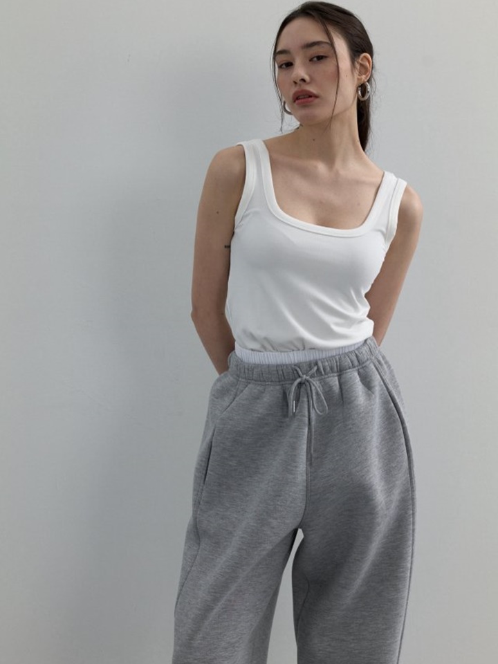 Witney Sleeveless Tee