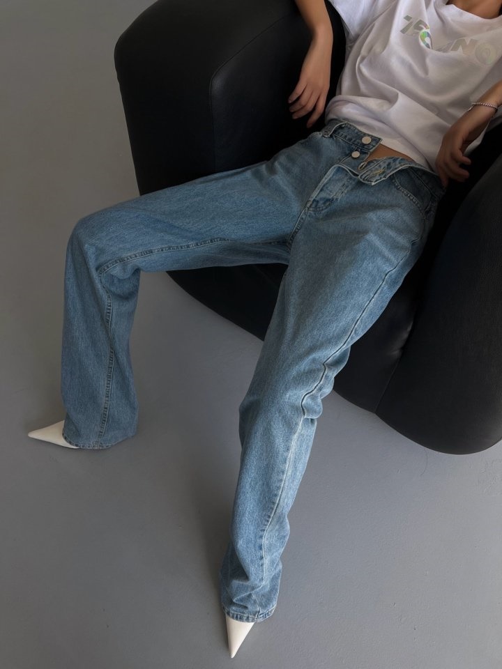 Maxi Length Button Fly Boyfriend Jeans