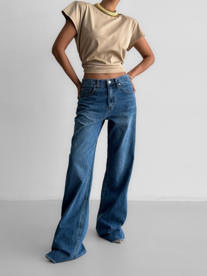 Classic Raw Cut Wide Fit Mid Blue Jeans