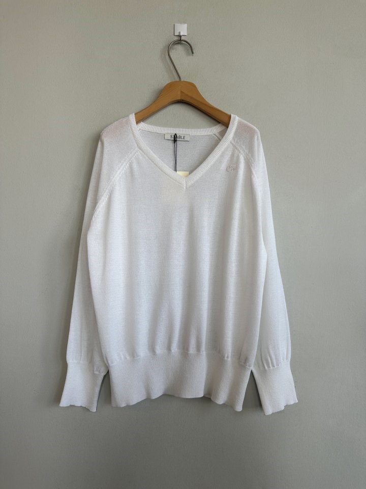Mono Embroidery Knit