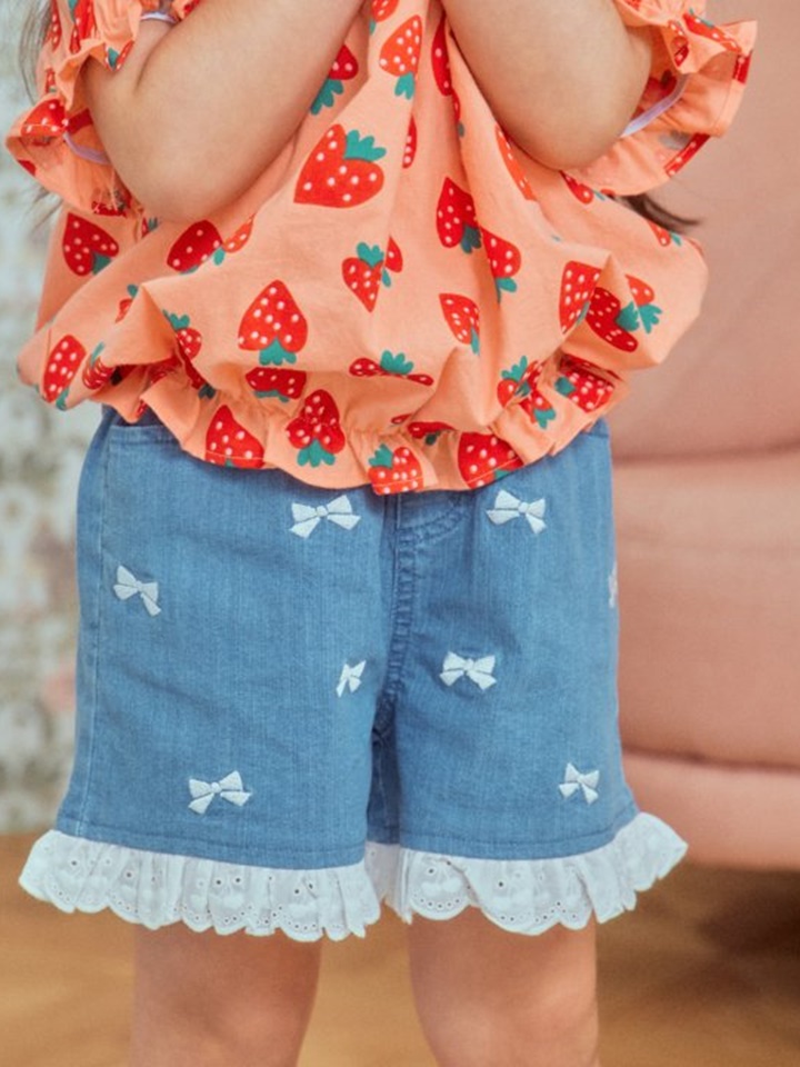 Ribbon Lace Denim Pants