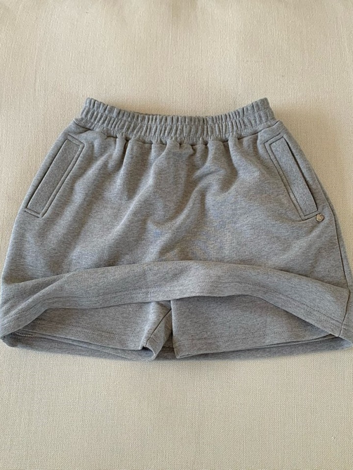 Even Skirt Pants