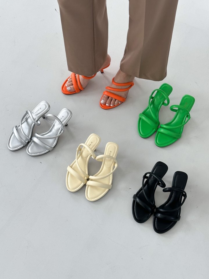 1151 Slipper & Sandals