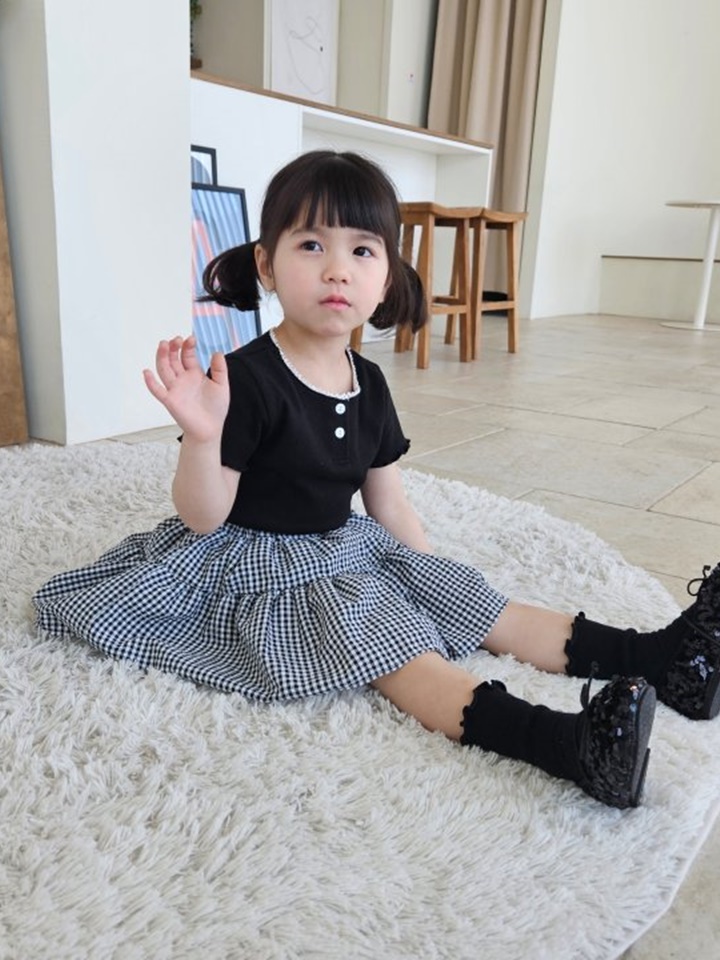 To To Black Check Skirt Pants