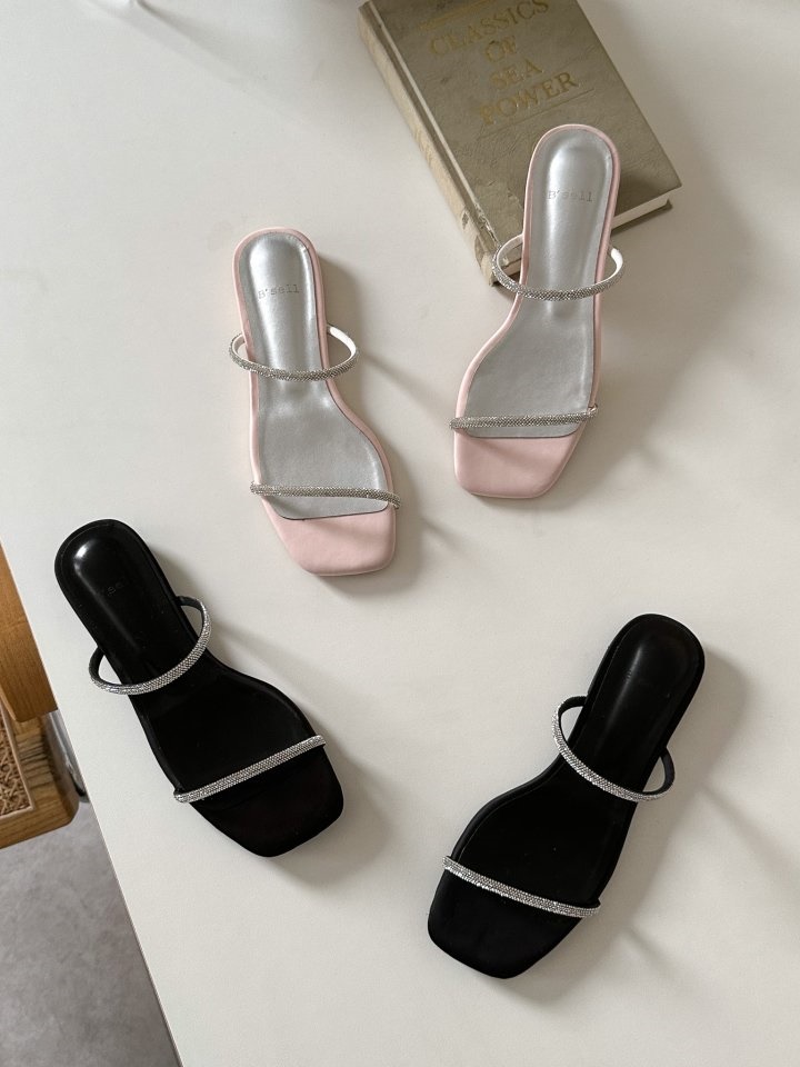 1144 Slipper & Sandals