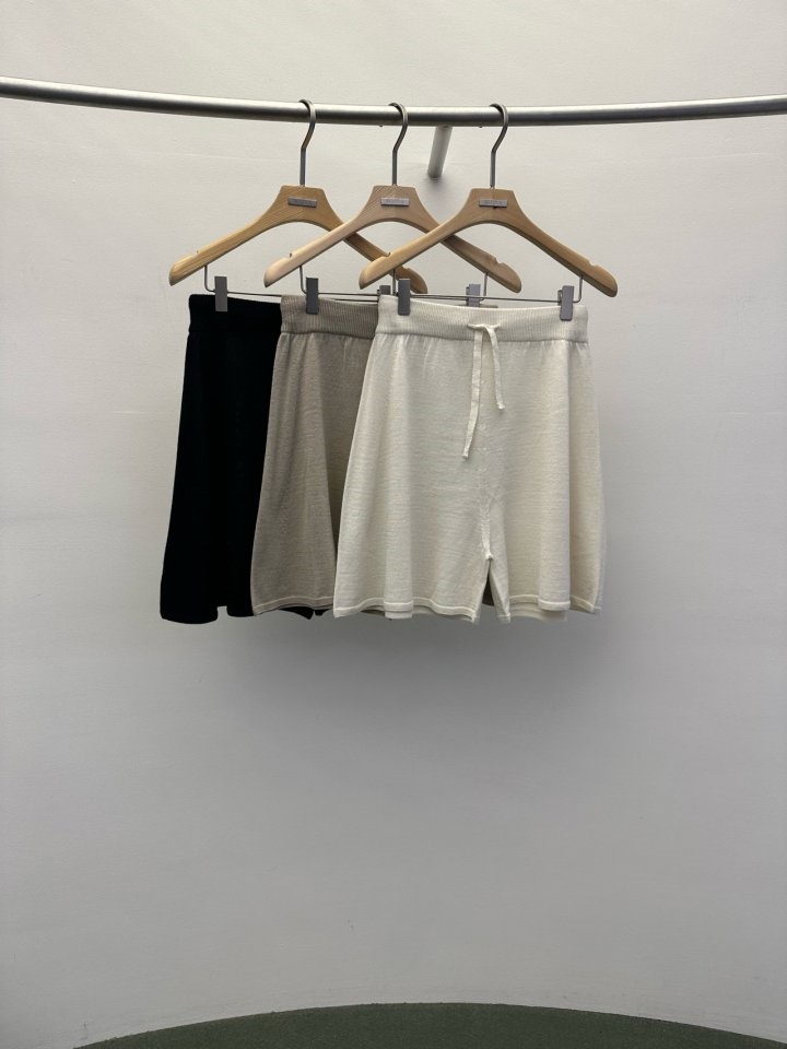 Hogla Shorts