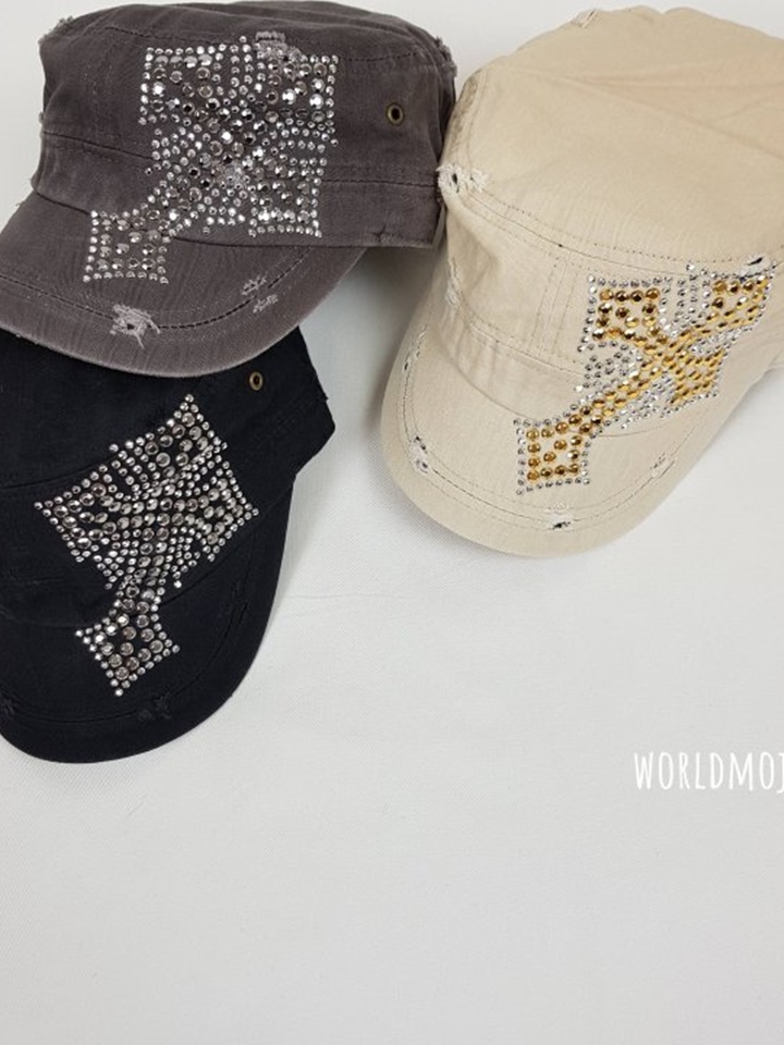 Cross Twinkle Hat