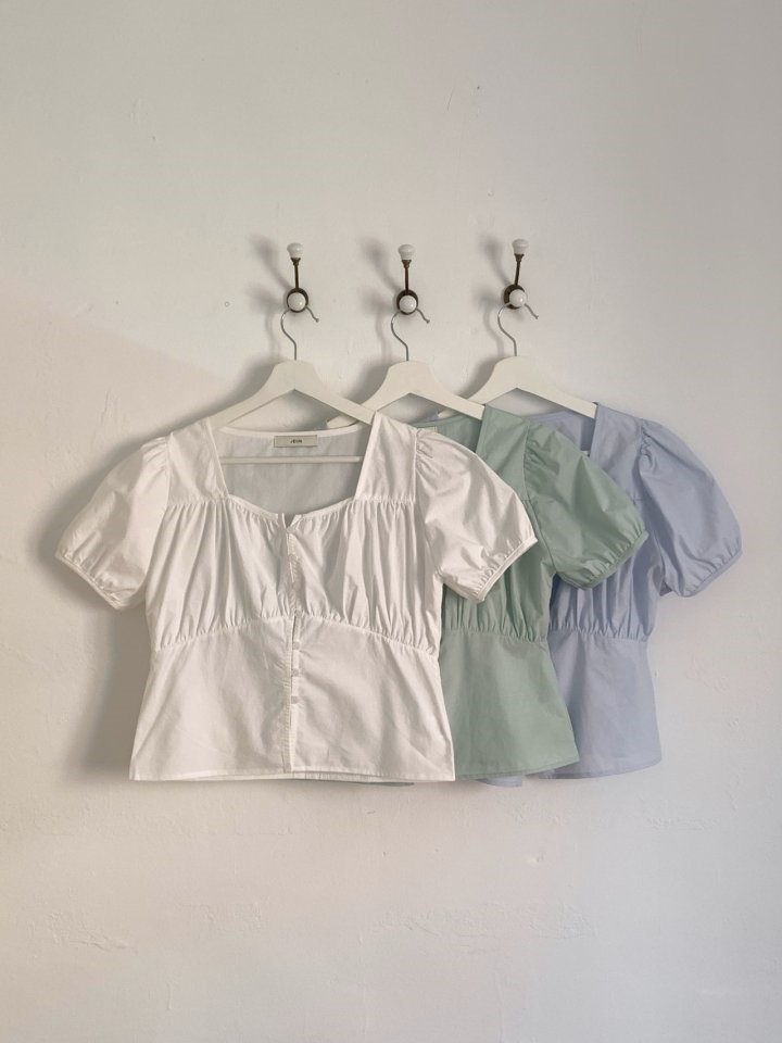 Hug Blouse