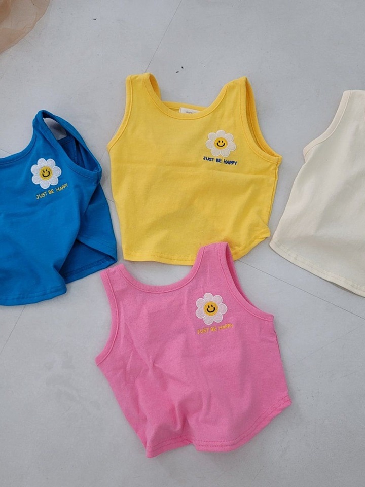 Happy Daisy Sleeveless Tee