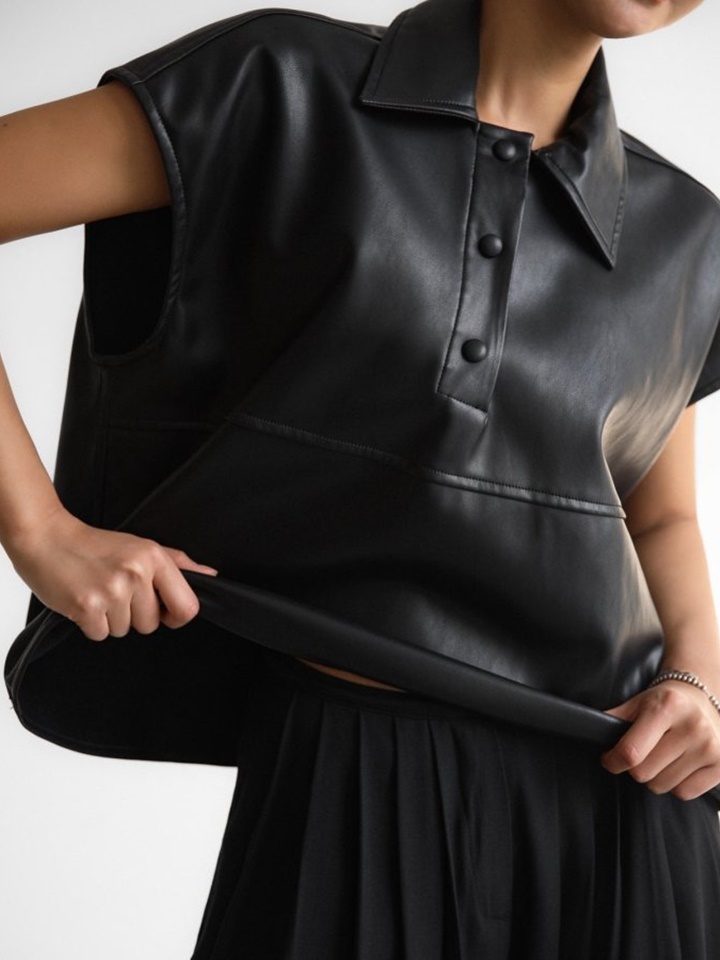 Vegan L Snap Button Detail Cropped Polo Collar Shirt