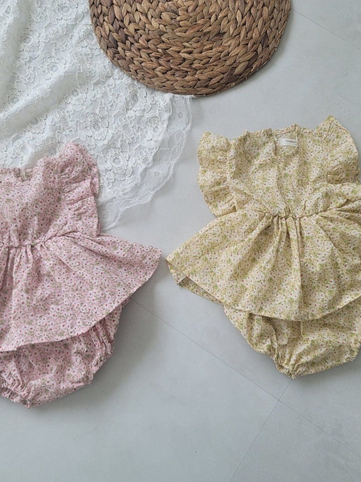 Eilly Bloomers Top Bottom Set