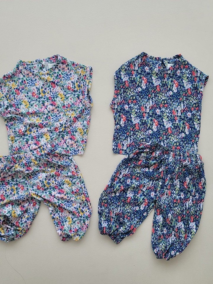 Monble Pleats Top Bottom Set