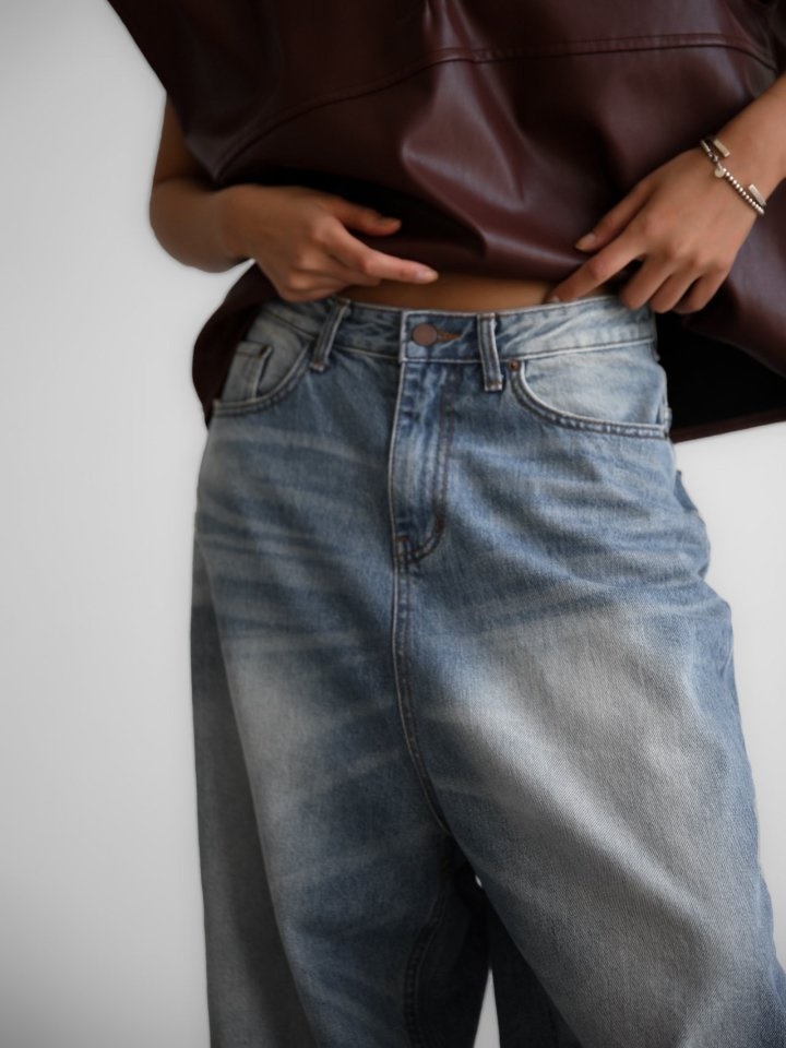 Vintage Blue Distressed Damage Wash Wide Leg Jeans