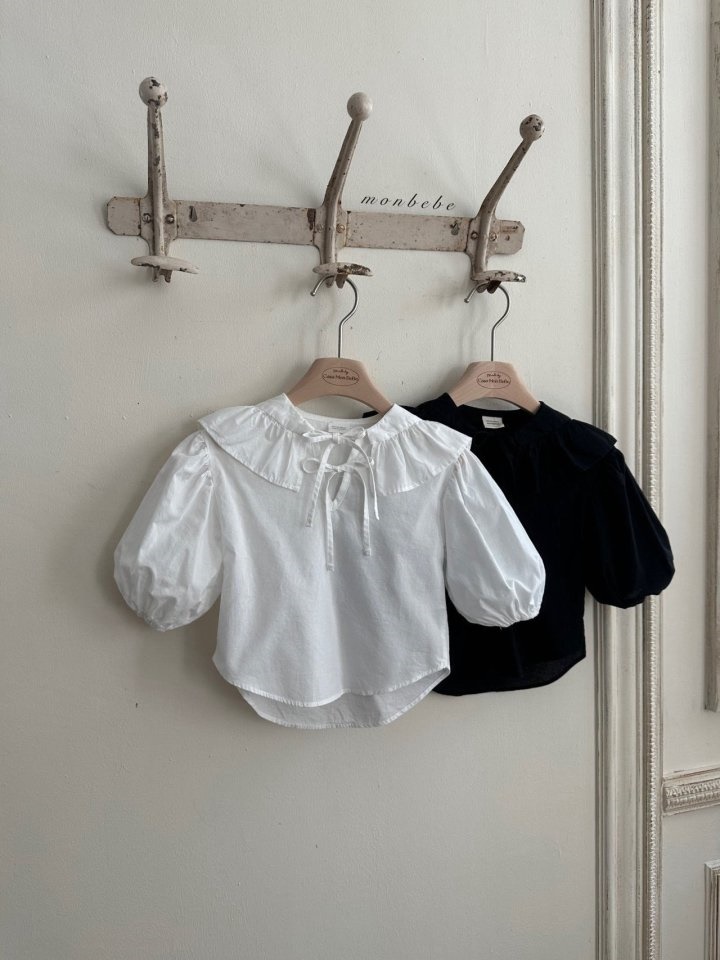 Lila Blouse With Mom