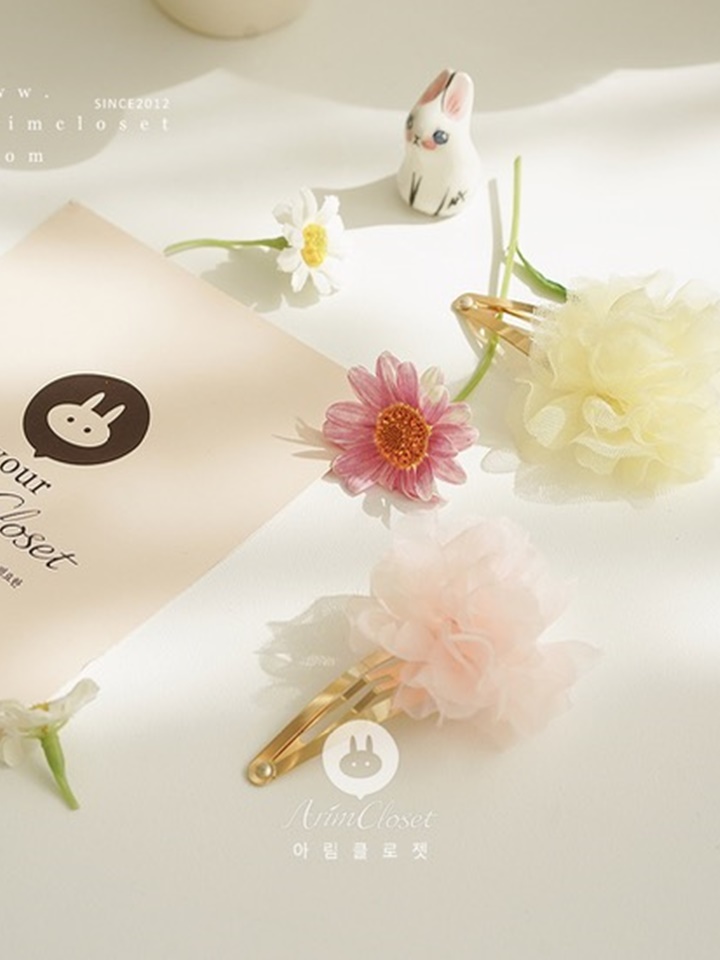 Cute Flower Pin (1ea)