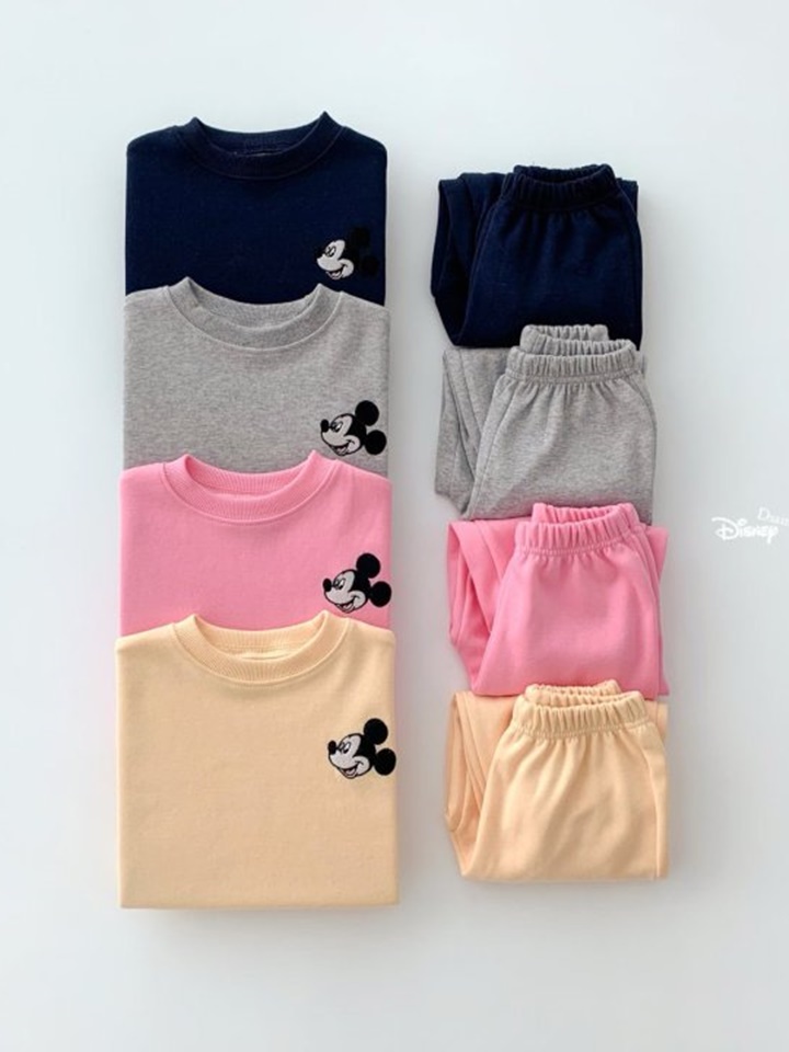 Pearl Line Color M Top Bottom Set