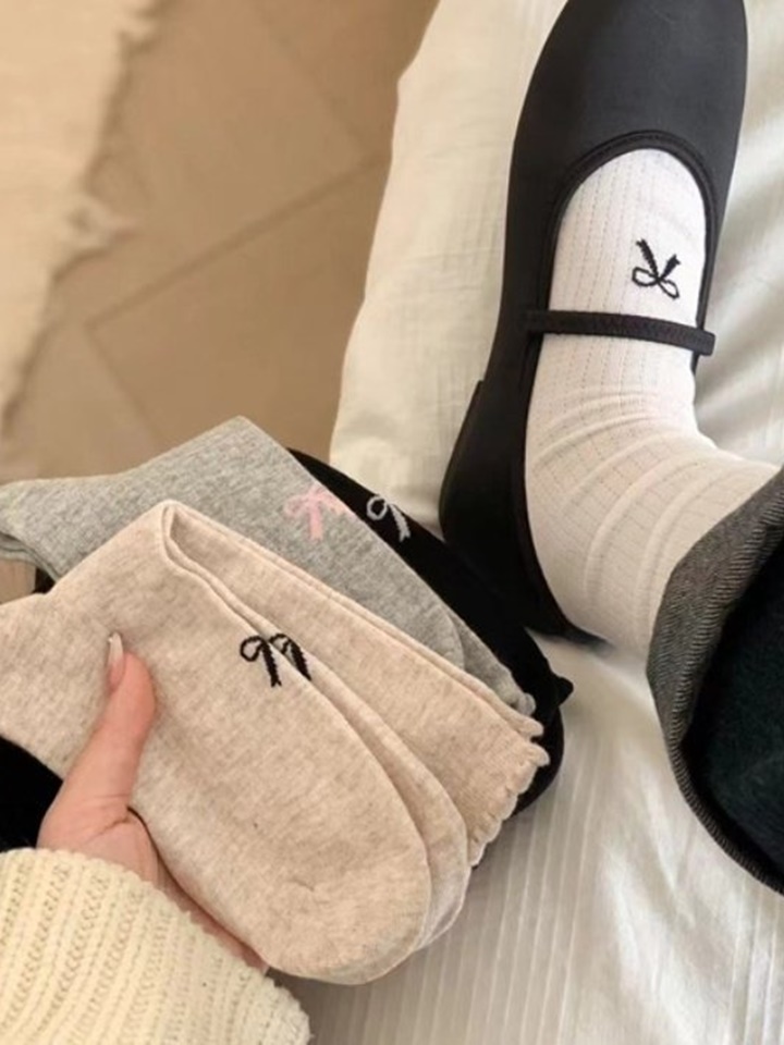Adult Instep Ribbon Socks