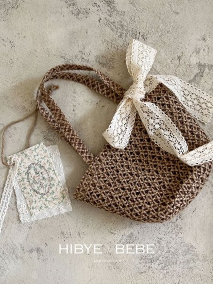 Bebe 24 Summer  Picnic Straw Bag