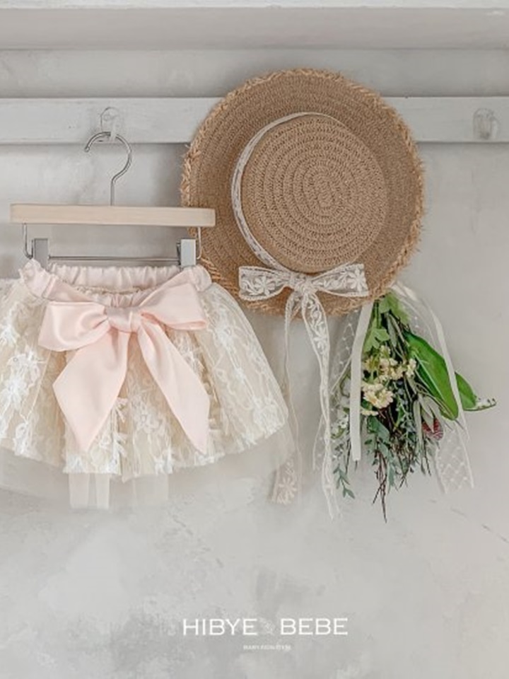 Bebe Ribbon Lace Skirt