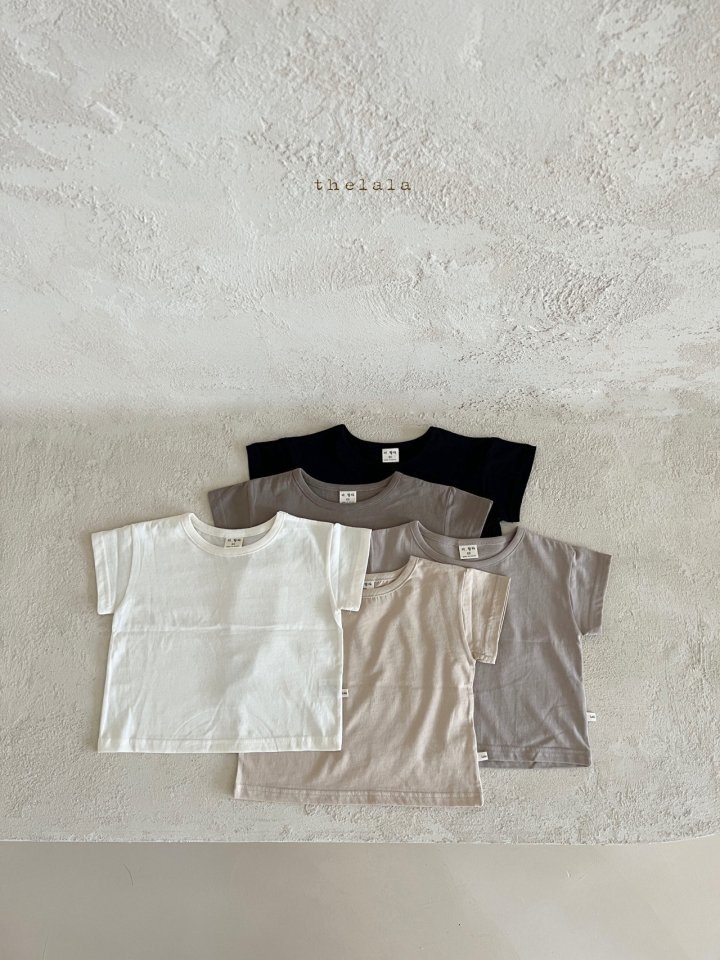 Modern Muzi Tee