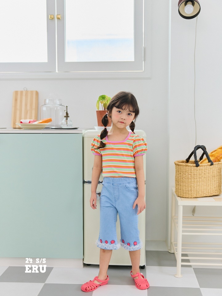 Flower Span Cropped Shorts
