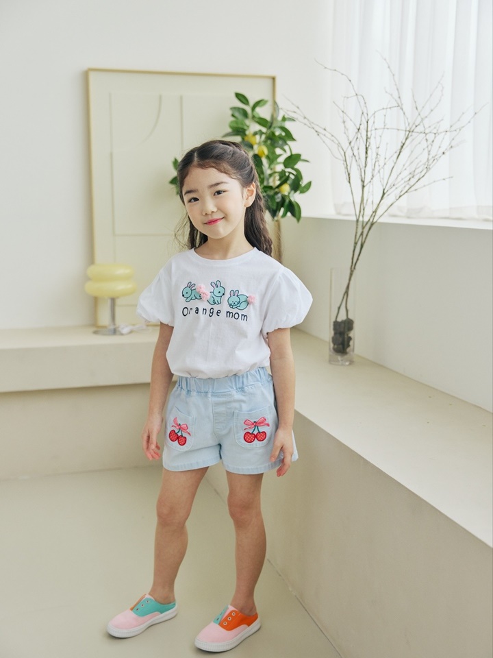 Rabbit Bell Tee