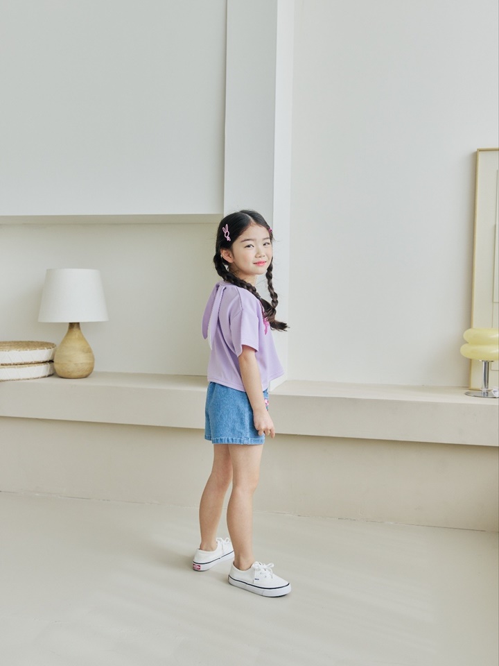 Rabbit Ear Crop Shirt