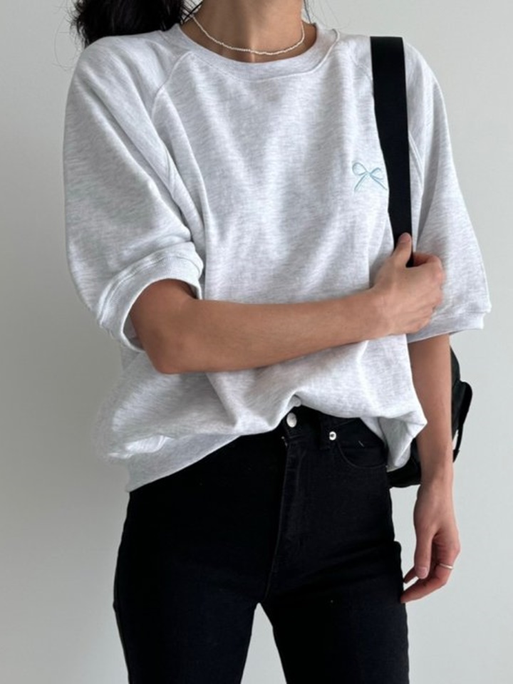 Ribbon Embroidery Sweatshirt