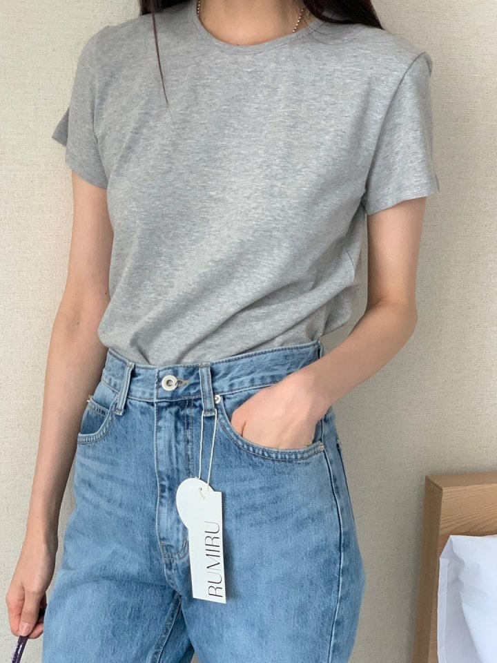 Stand Tee
